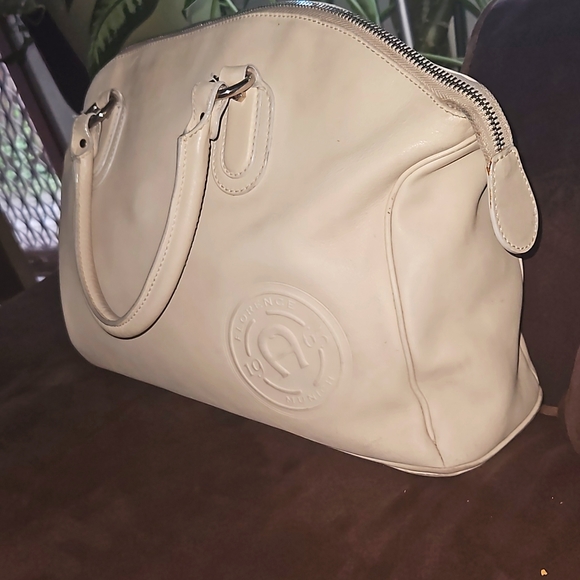 Beige Aigner Shoulder Bag - Picture 2 of 8